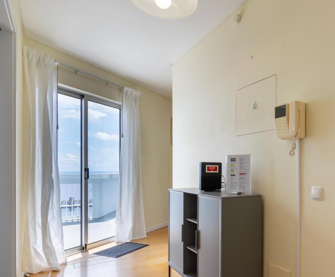 Ponta Delgada Atlantic Penthouse - City, Montain & Ocean - Free Parking מראה חיצוני תמונה
