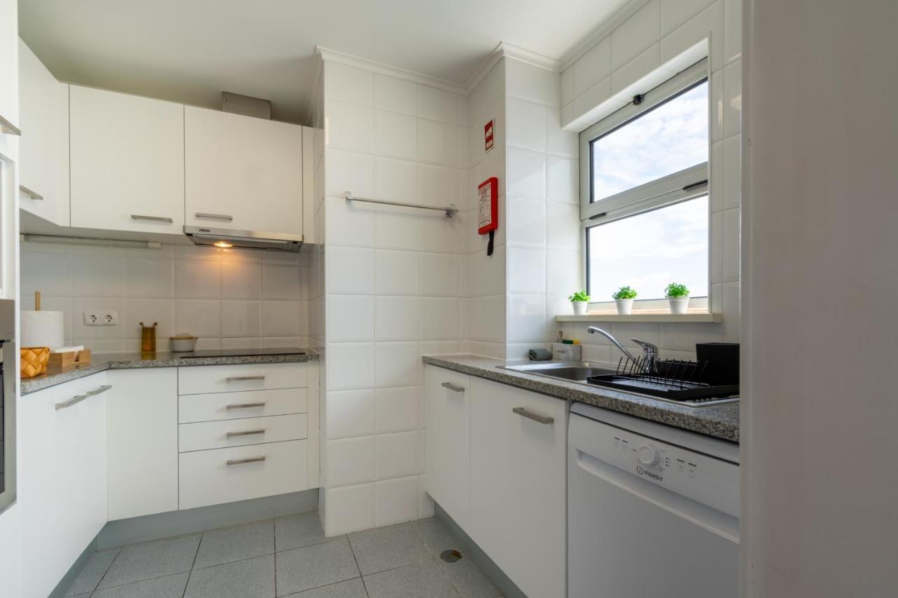 Ponta Delgada Atlantic Penthouse - City, Montain & Ocean - Free Parking מראה חיצוני תמונה