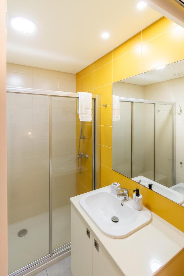 Ponta Delgada Atlantic Penthouse - City, Montain & Ocean - Free Parking מראה חיצוני תמונה