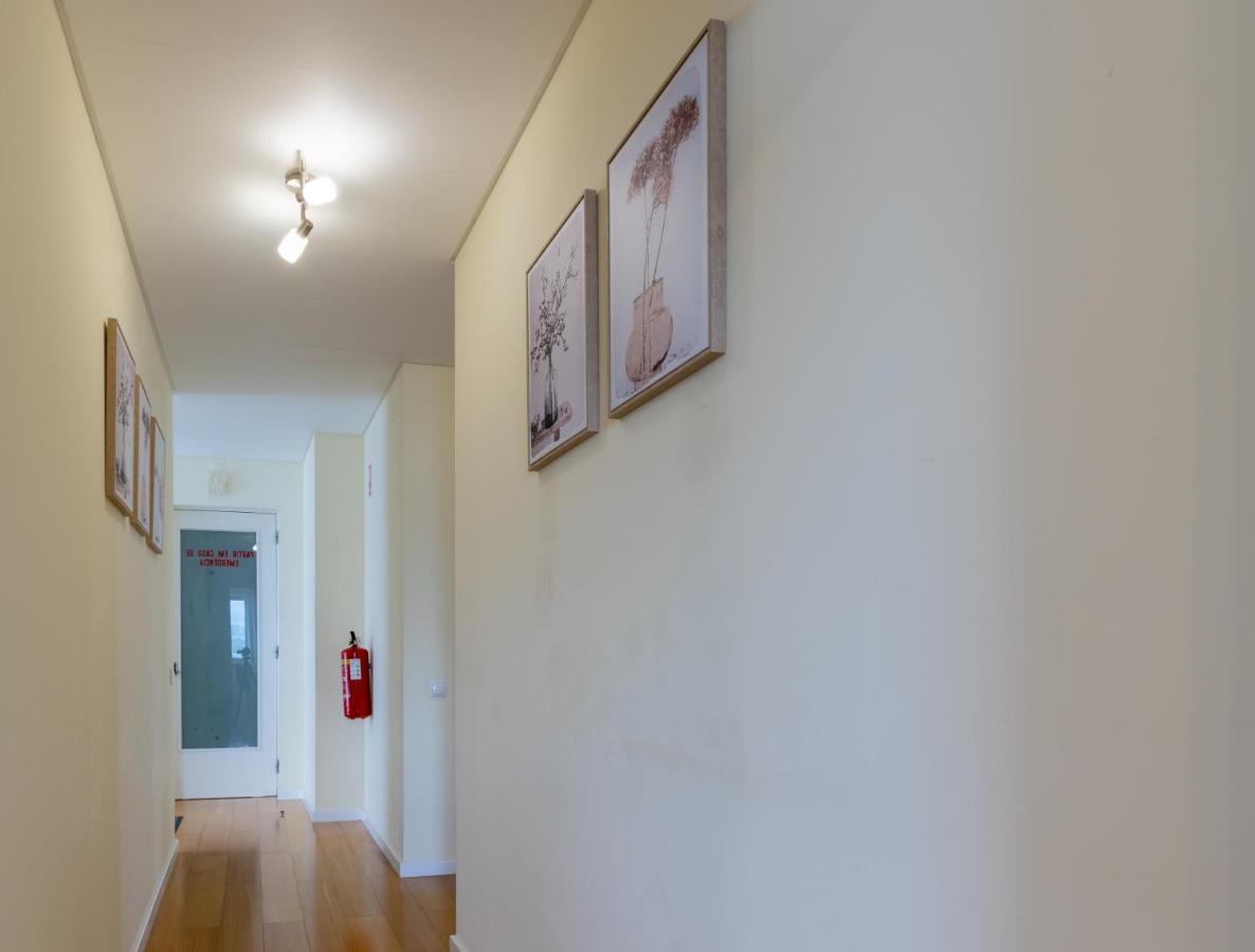 Ponta Delgada Atlantic Penthouse - City, Montain & Ocean - Free Parking מראה חיצוני תמונה