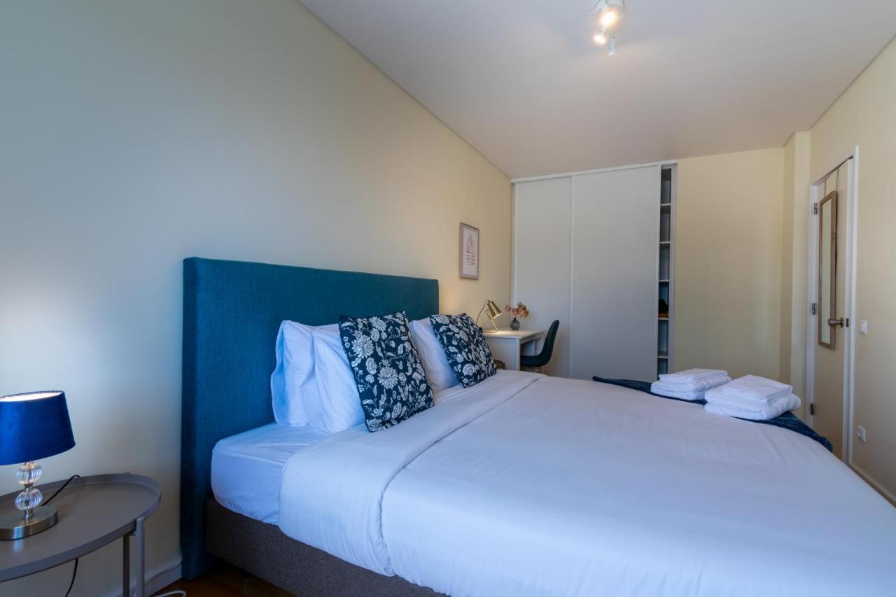 Ponta Delgada Atlantic Penthouse - City, Montain & Ocean - Free Parking מראה חיצוני תמונה