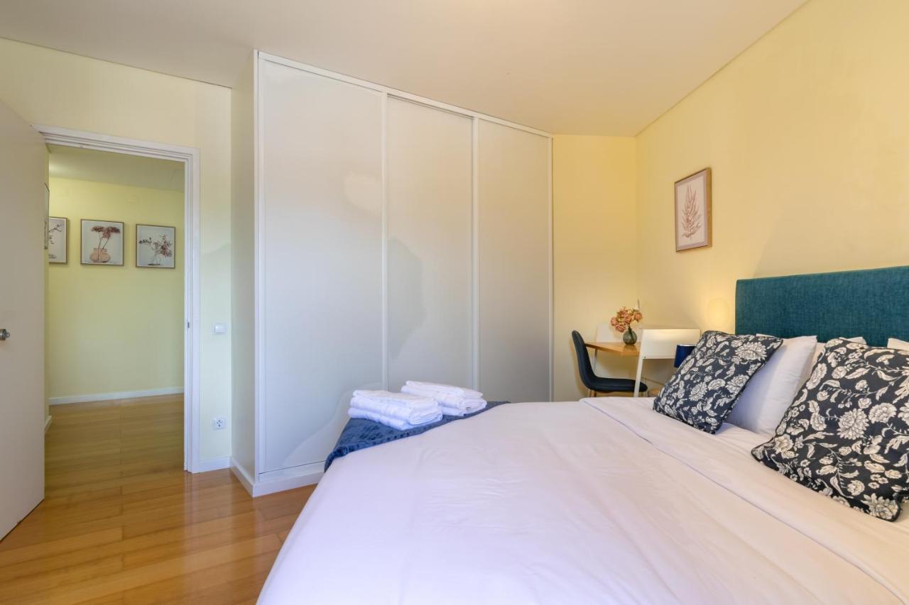 Ponta Delgada Atlantic Penthouse - City, Montain & Ocean - Free Parking מראה חיצוני תמונה