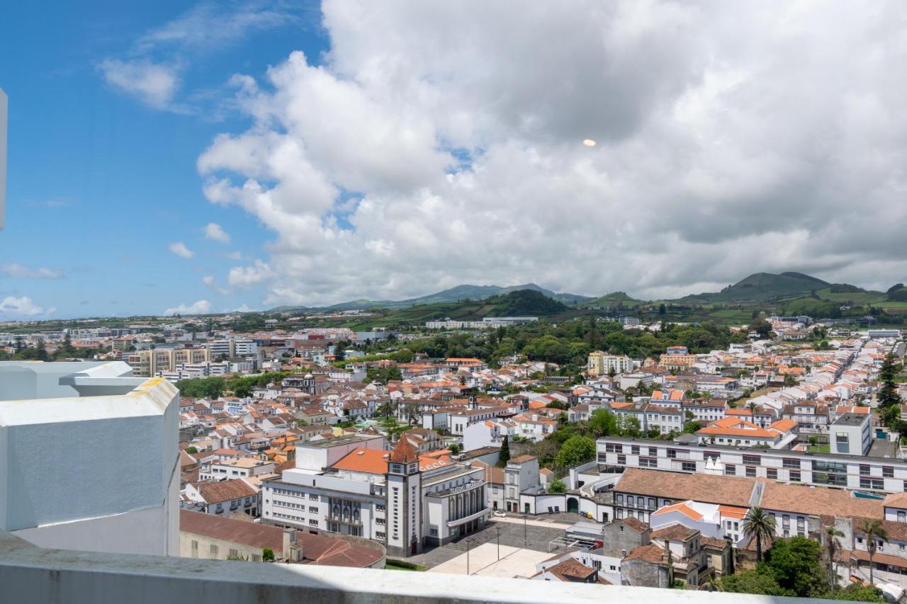 Ponta Delgada Atlantic Penthouse - City, Montain & Ocean - Free Parking מראה חיצוני תמונה